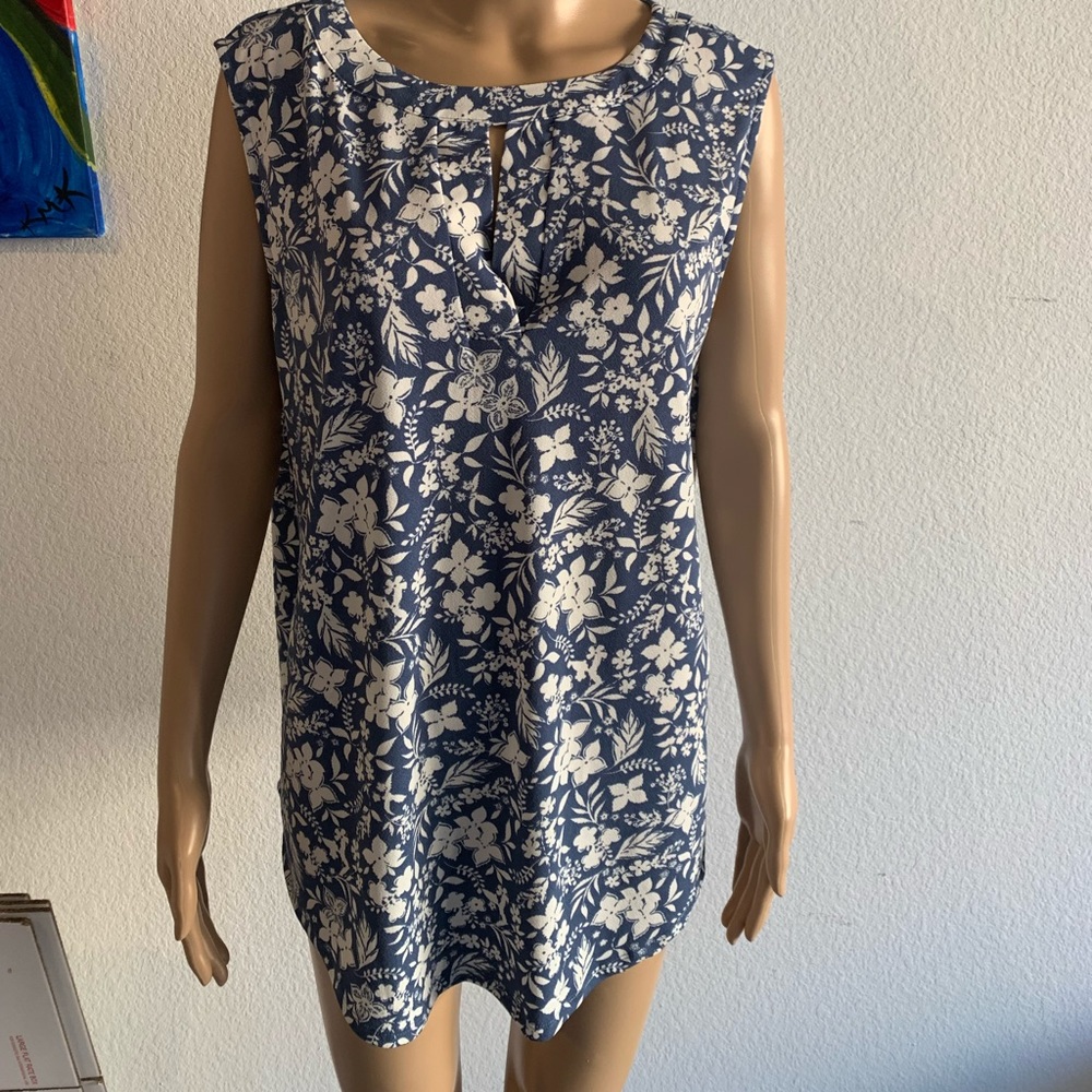 Cute Women’s Top -  Classy